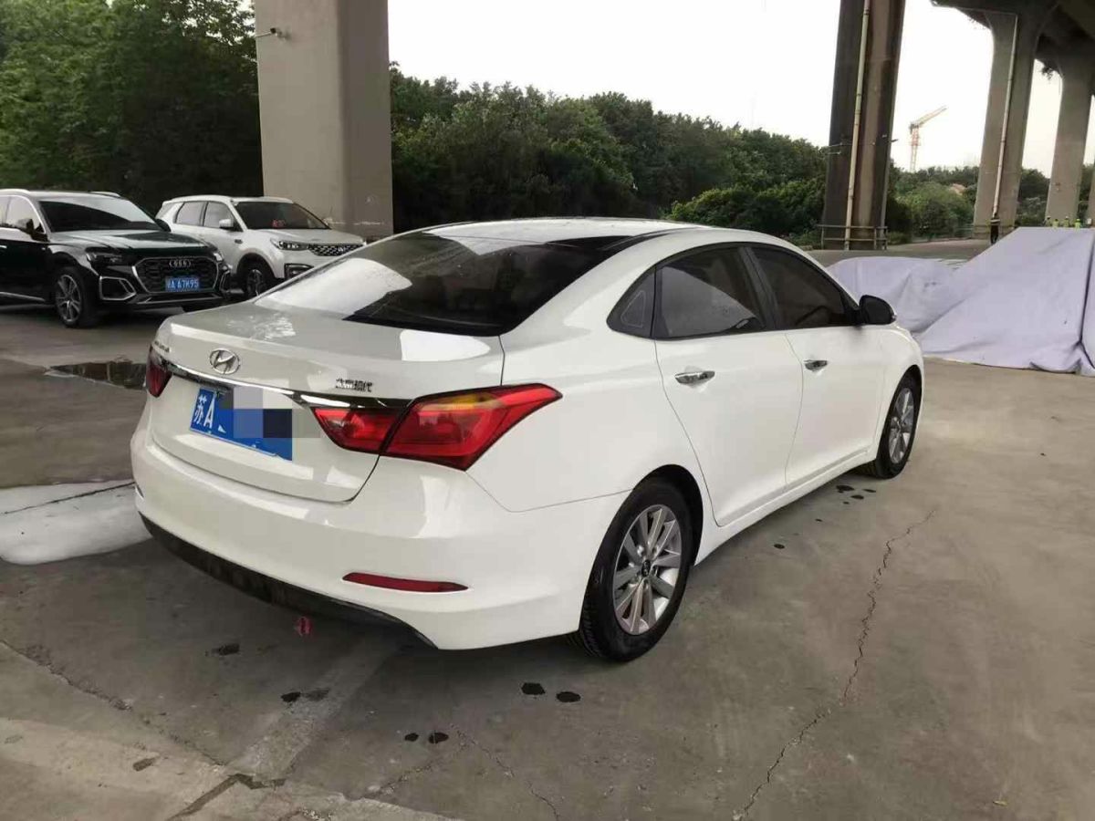 現(xiàn)代 名圖  2014款 1.8 GL 舒適版圖片