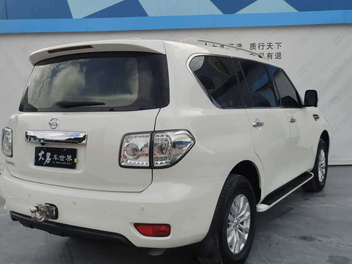 日產(chǎn) 途樂(lè)  2018款 4.0L 領(lǐng)英型圖片