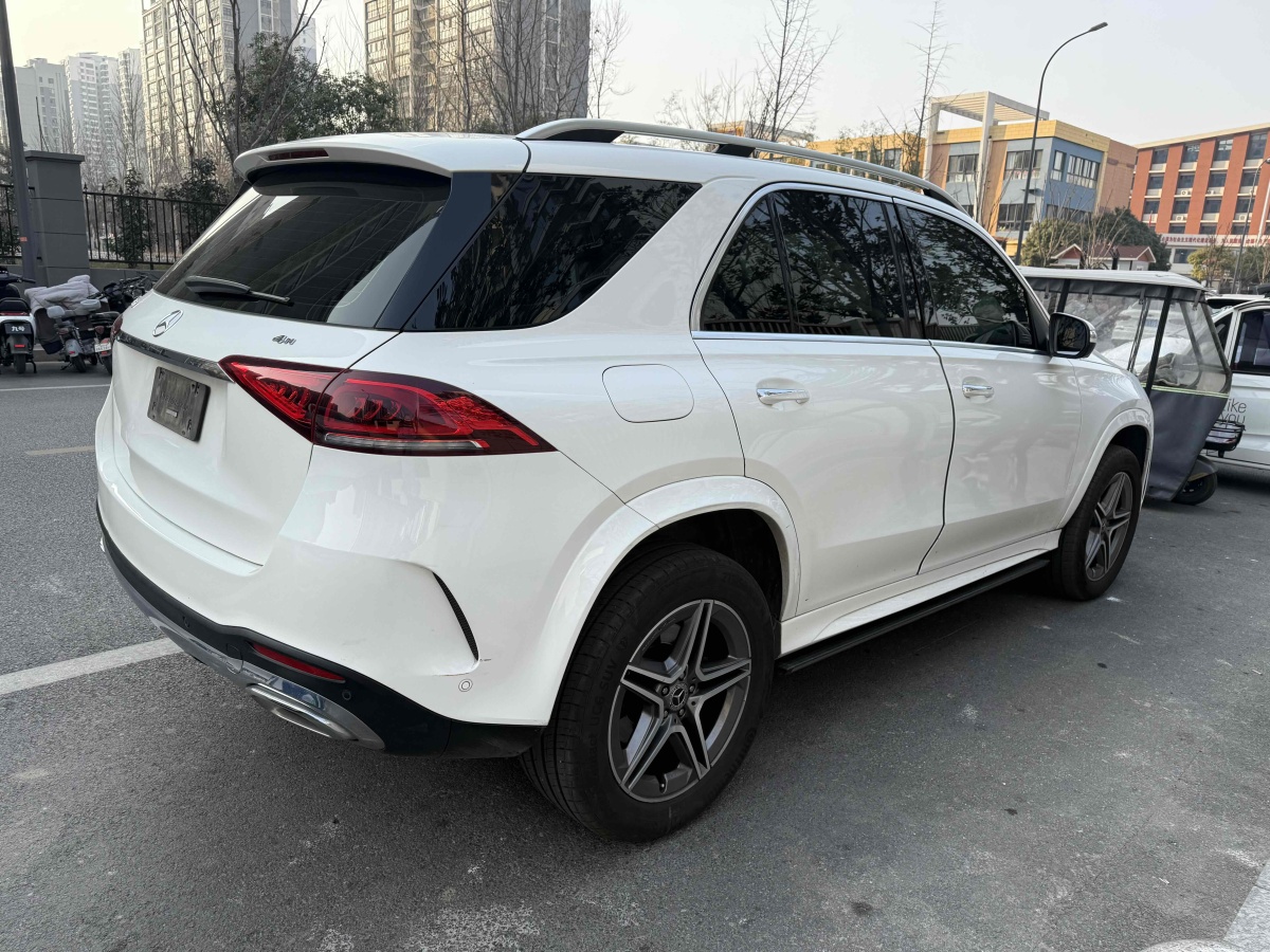 奔馳 奔馳GLE  2020款 改款 GLE 450 4MATIC 時(shí)尚型圖片