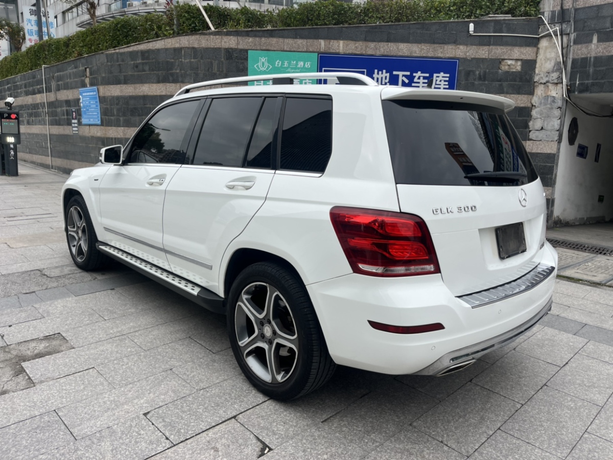 奔馳 奔馳GLK級  2015款 GLK 300 4MATIC 時尚型 極致版圖片