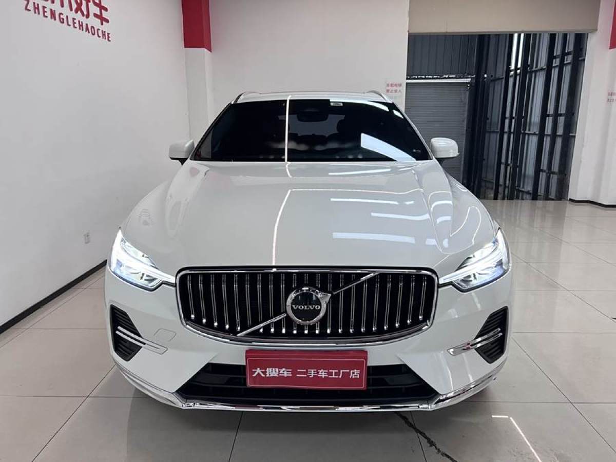 沃爾沃 XC60  2024款 B5 四驅(qū)智遠(yuǎn)豪華版圖片