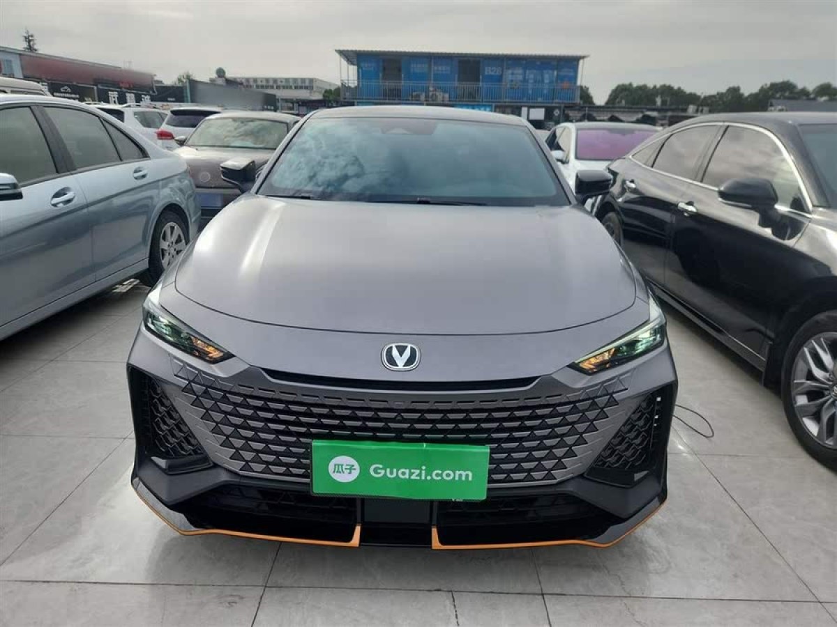 長安 長安UNI-V  2023款 2.0T 領速版圖片