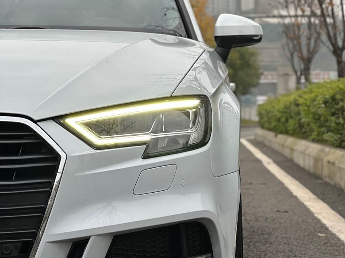 奧迪 奧迪A3  2019款 Sportback 35 TFSI 運(yùn)動(dòng)型 國V圖片