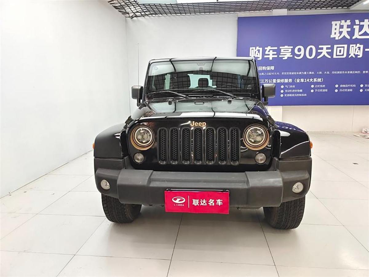 Jeep 牧馬人  2014款 3.6L 龍騰典藏版圖片