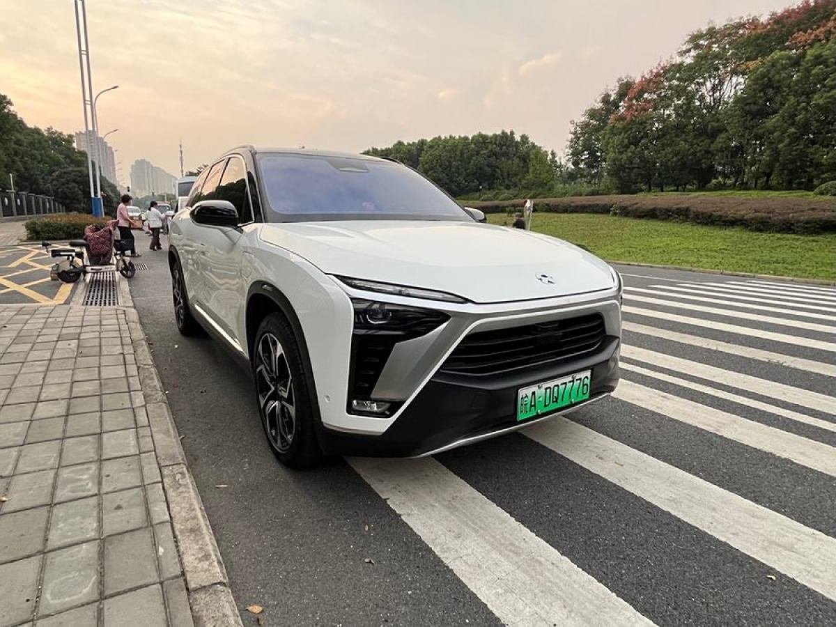 蔚來(lái) ES8  2022款 100kWh 六座版圖片