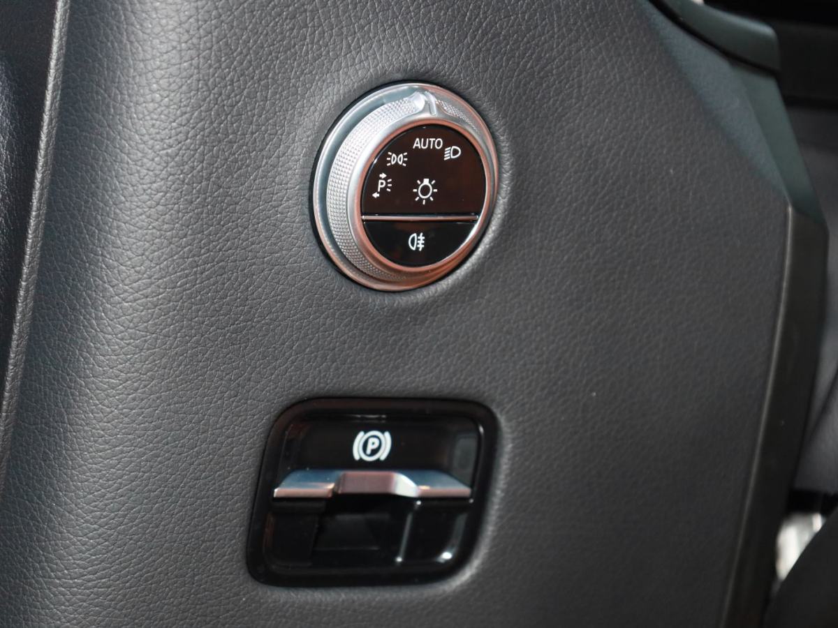 奔驰 奔驰GLC  2023款 GLC 300 L 4MATIC 动感型 7座图片