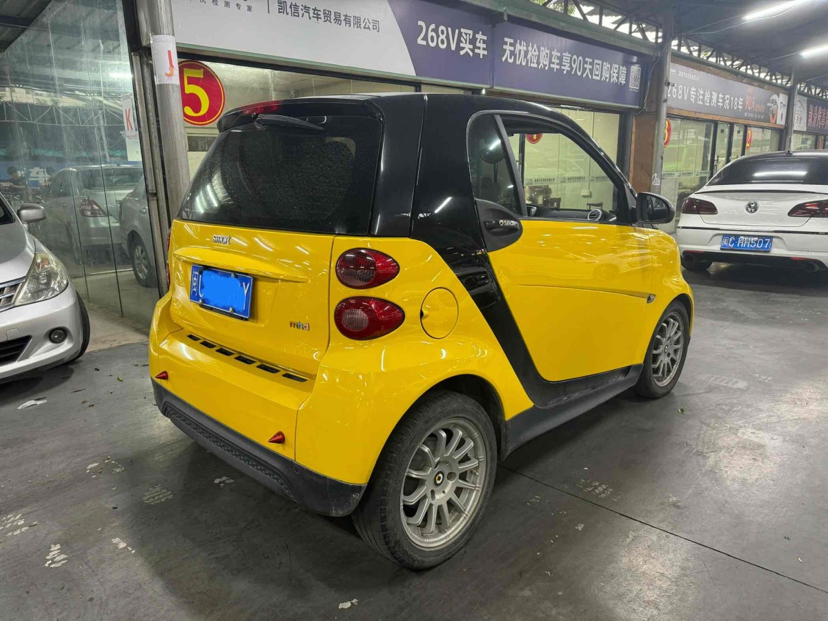 2014年7月smart fortwo  2012款 1.0 MHD 硬頂標(biāo)準(zhǔn)版