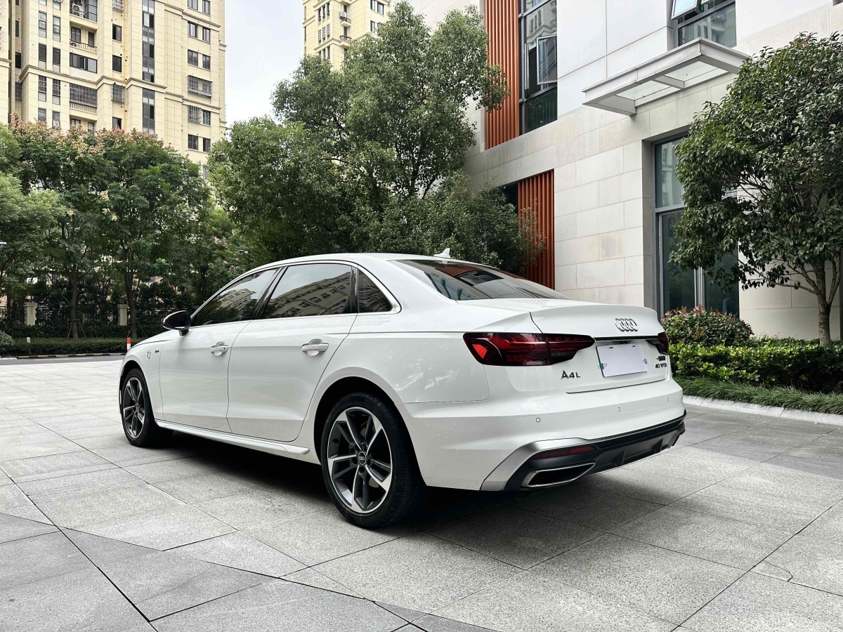 奧迪 奧迪A4L  2022款 40 TFSI 時尚動感型圖片