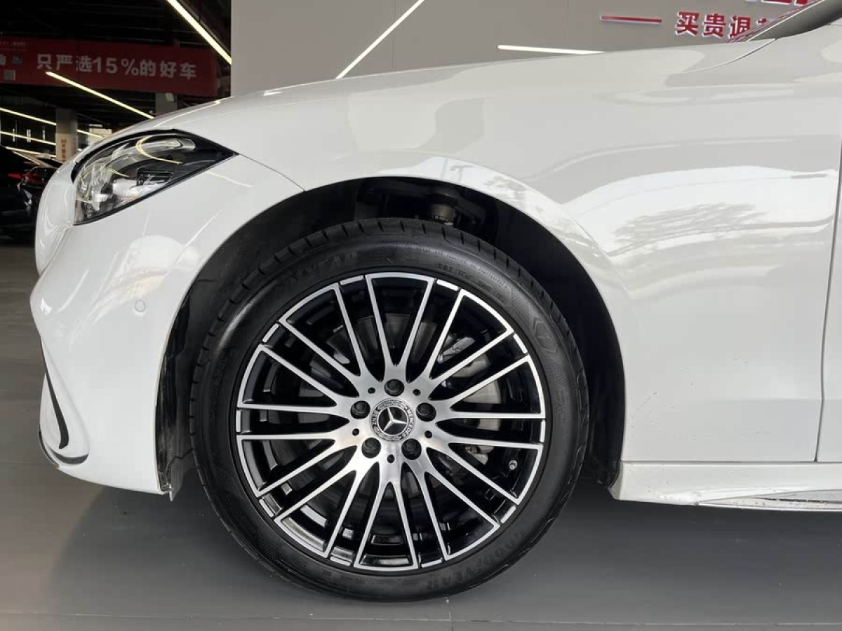 奔馳 奔馳C級(jí)  2024款 改款 C 260 L 運(yùn)動(dòng)版圖片