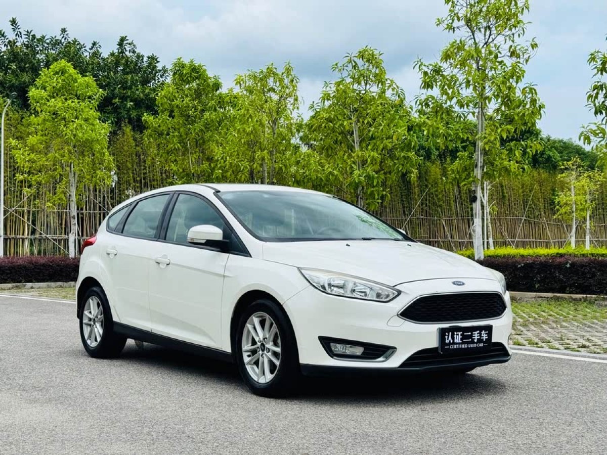 福特 ?？怂? 2015款 兩廂 EcoBoost 125 自動(dòng)超能風(fēng)尚型圖片