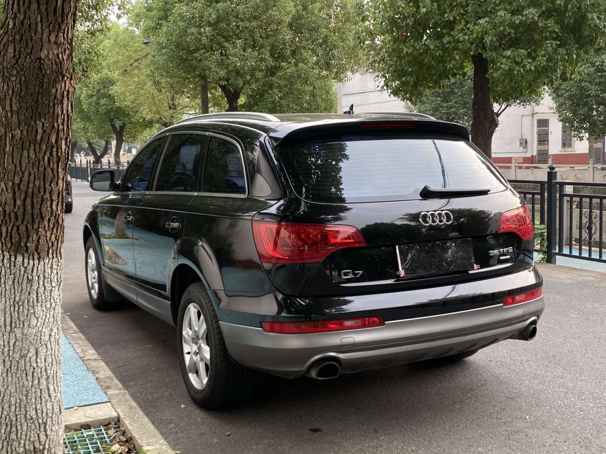 奥迪 奥迪Q7  2014款 35 TFSI 进取型图片