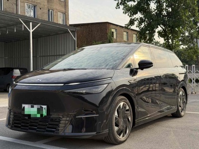 2024年5月 小鵬 小鵬X9 702超長(zhǎng)續(xù)航Max圖片