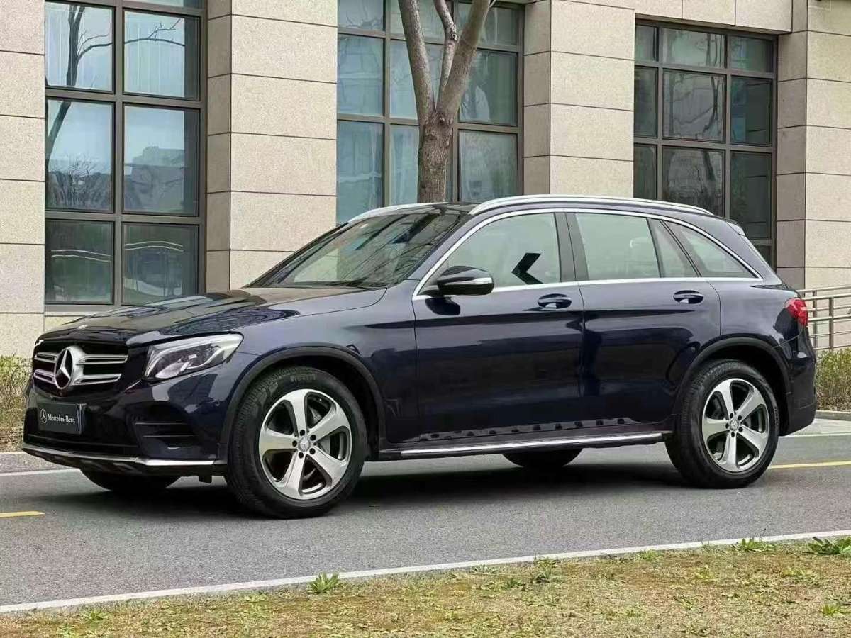 2017年05月奔馳 奔馳GLC  2017款 GLC 260 4MATIC 動(dòng)感型