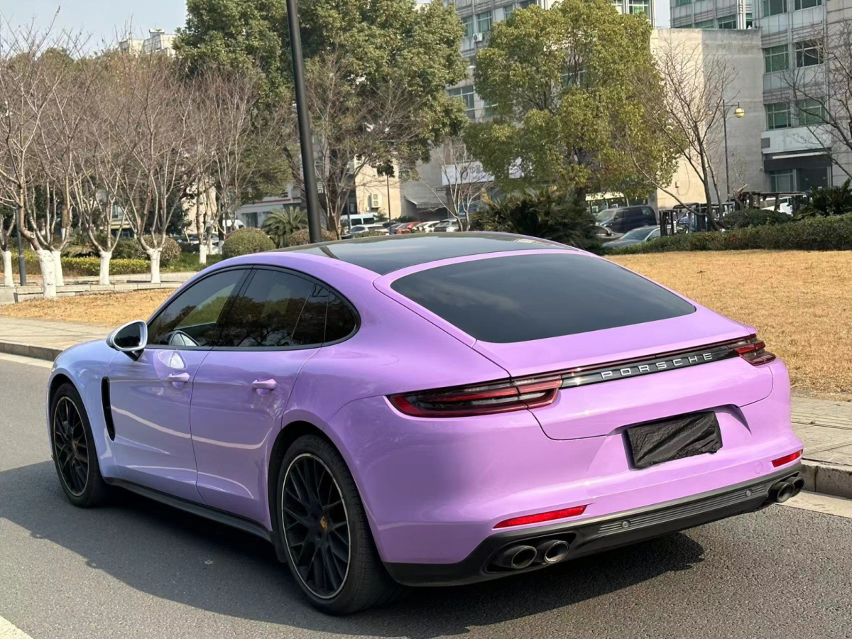 保時(shí)捷 Panamera  2019款 Panamera 十周年紀(jì)念版 2.9T圖片