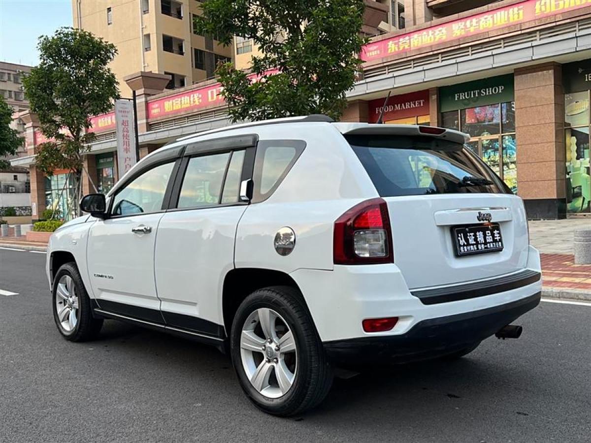 2014年10月Jeep 指南者  2014款 改款 2.0L 兩驅(qū)進取版