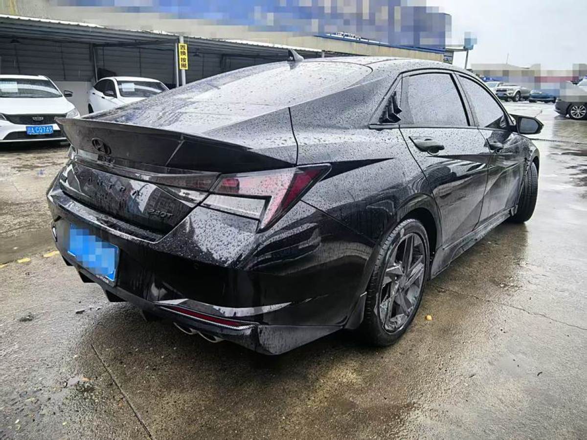 2021年12月現(xiàn)代 伊蘭特  2022款 1.5L CVT LUX尊貴版