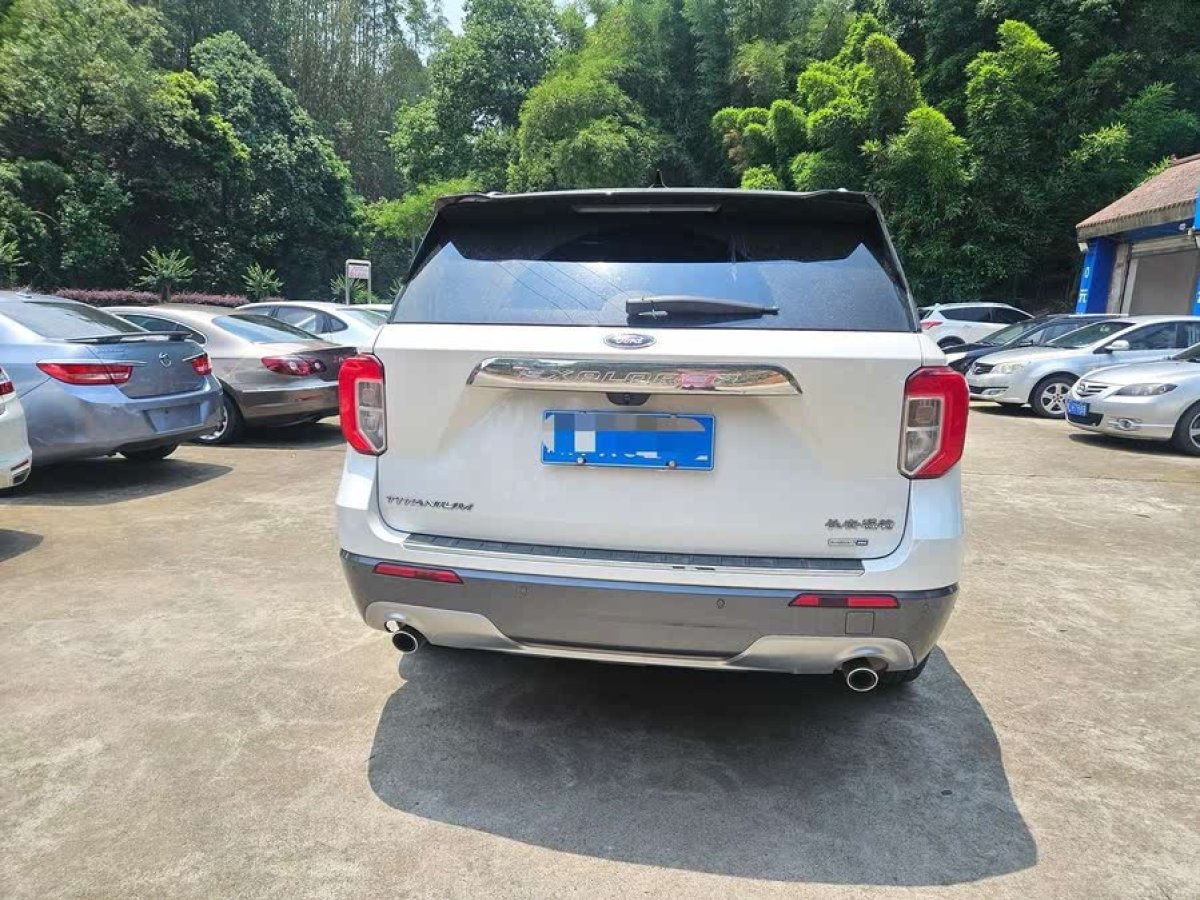 福特 探險(xiǎn)者  2023款 EcoBoost 285 四驅(qū)鈦金版 6座圖片