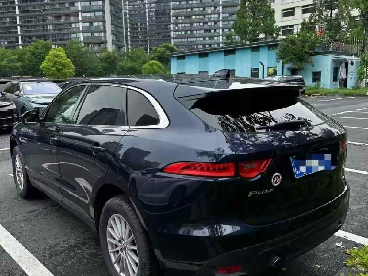 捷豹 XE  2018款 2.0T 300PS 四驅(qū)R-Sport運動版圖片