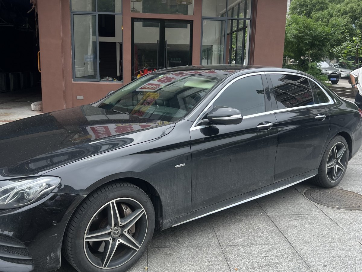 奔馳 奔馳E級  2020款 改款 E 300 L 運動殊享版圖片