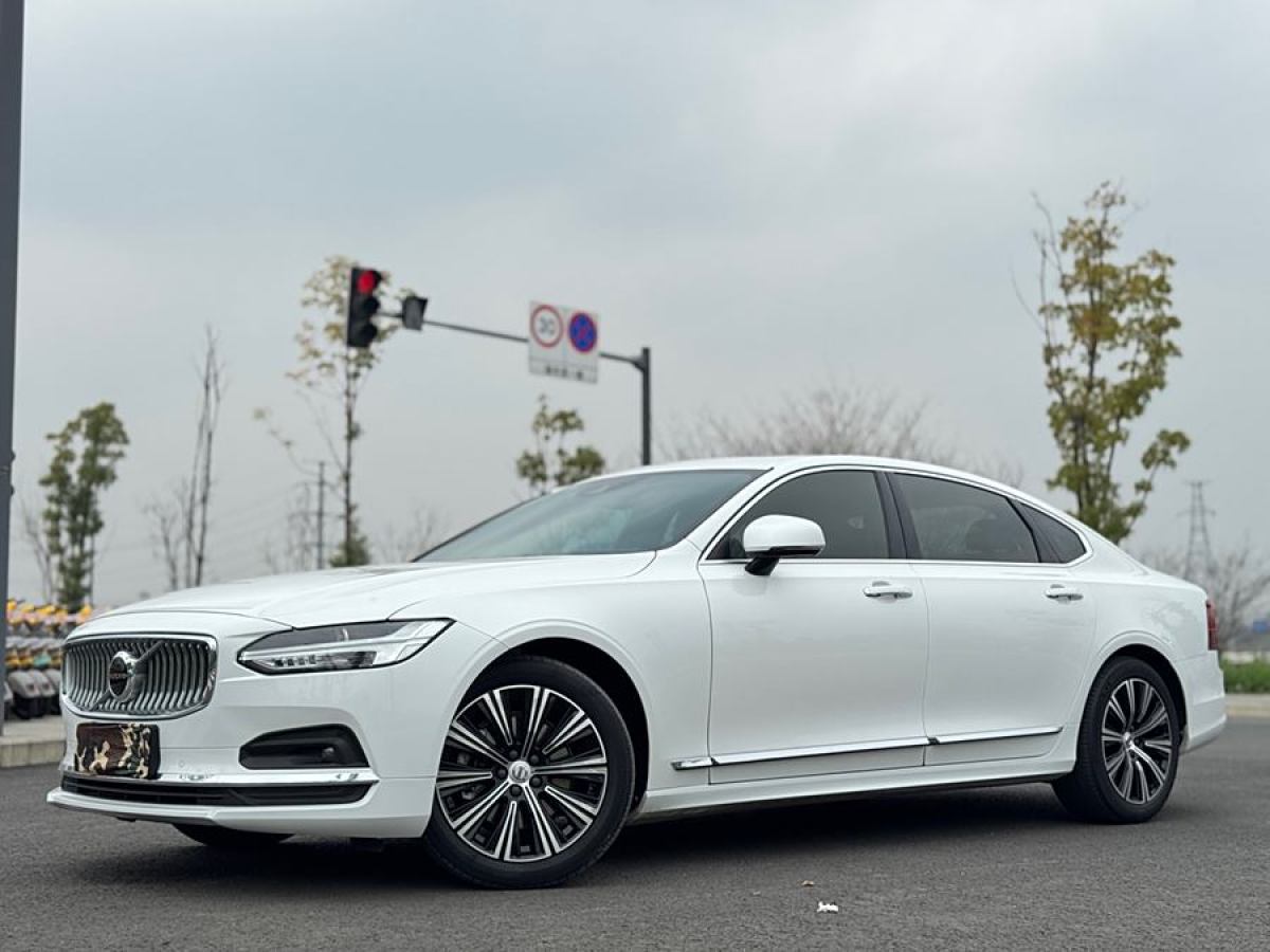 2021年5月沃爾沃 S90  2021款 B5 智遠(yuǎn)豪華版