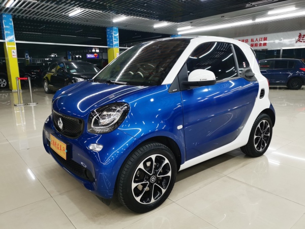 smart fortwo  2016款 1.0L 灰行侠特别版