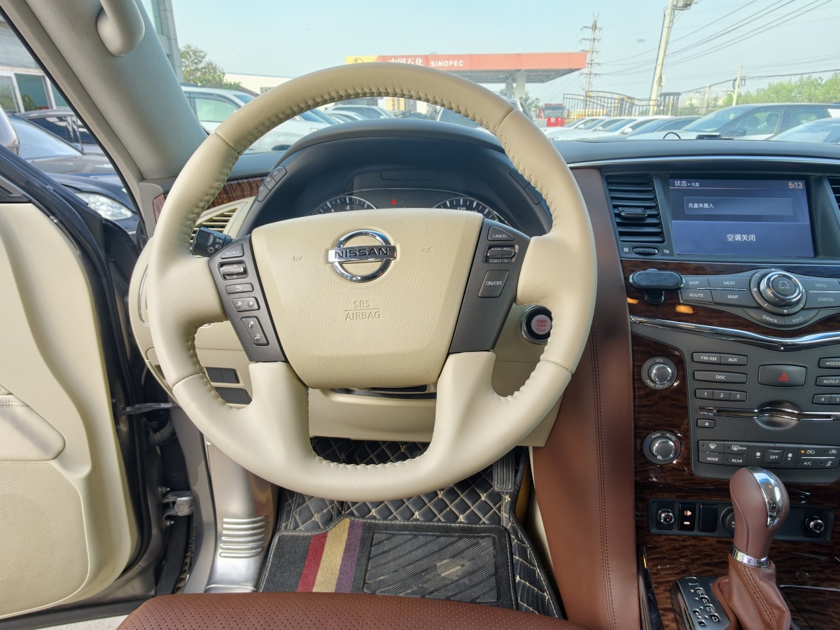 日產(chǎn) 途樂(lè)  2018款 5.6L 標(biāo)準(zhǔn)型圖片