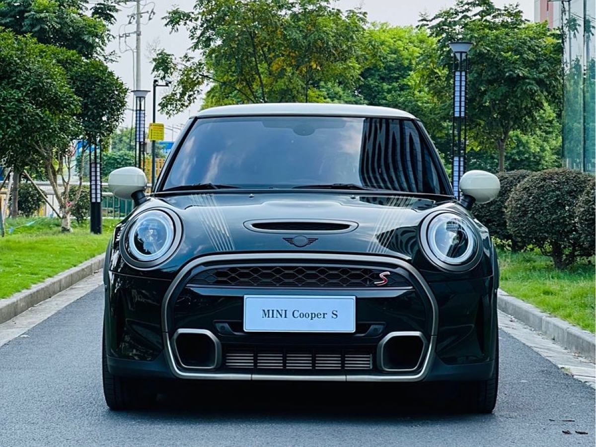 MINI MINI  2022款 2.0T COOPER S 執(zhí)迷特別版圖片