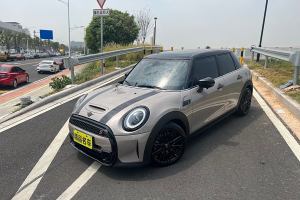 MINI MINI 改款 2.0T COOPER S 經典派 五門版