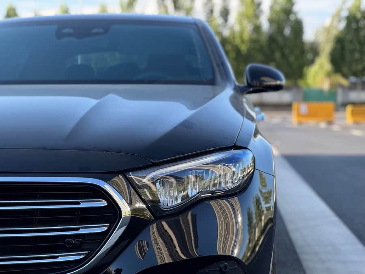 奔馳 奔馳E級(jí)  2024款 E 300 L 豪華型圖片