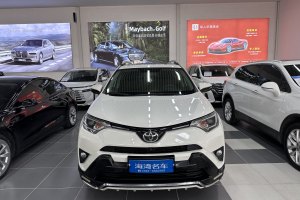 RAV4 豐田 榮放 2.0L CVT兩驅風尚版