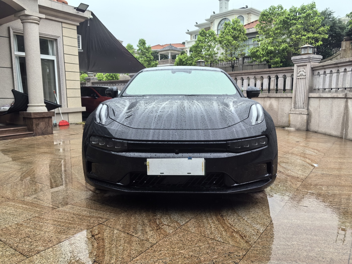 極氪 極氪001  2022款 長(zhǎng)續(xù)航雙電機(jī) WE版圖片