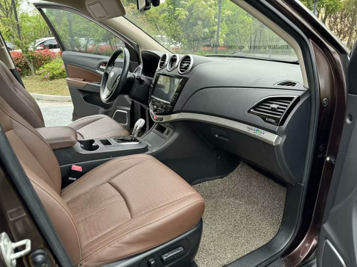 比亞迪 S7  2015款 2.0T 升級版 自動尊貴型圖片