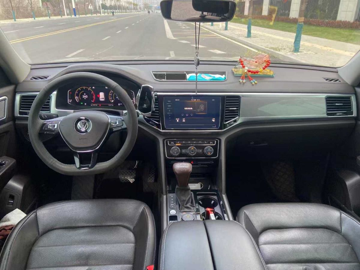 大眾 途昂  2019款  330TSI 兩驅(qū)尊崇豪華版圖片