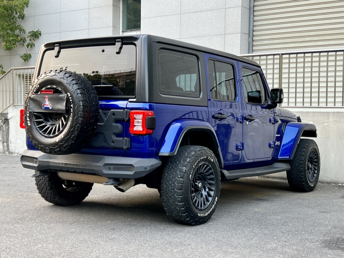 Jeep 牧馬人  2018款 2.0T Sahara 四門版圖片