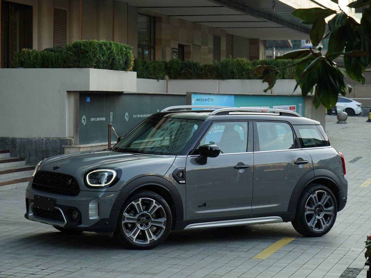 MINI COUNTRYMAN  2023款 改款 2.0T COOPER S ALL4 鑒賞家圖片