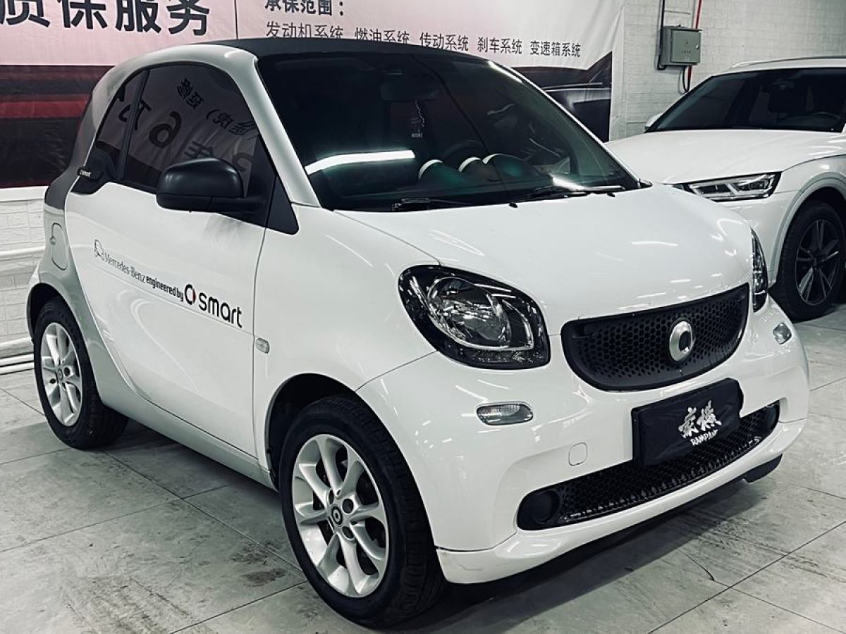 smart fortwo  2015款 1.0L 52千瓦硬頂靈動(dòng)版圖片