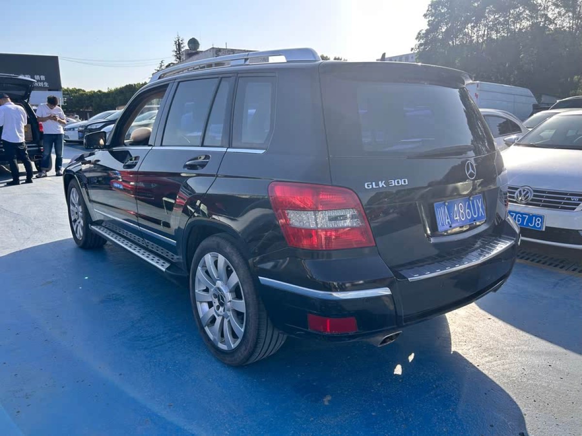 奔馳 奔馳GLK級(jí)  2011款 GLK 300 4MATIC 豪華型圖片
