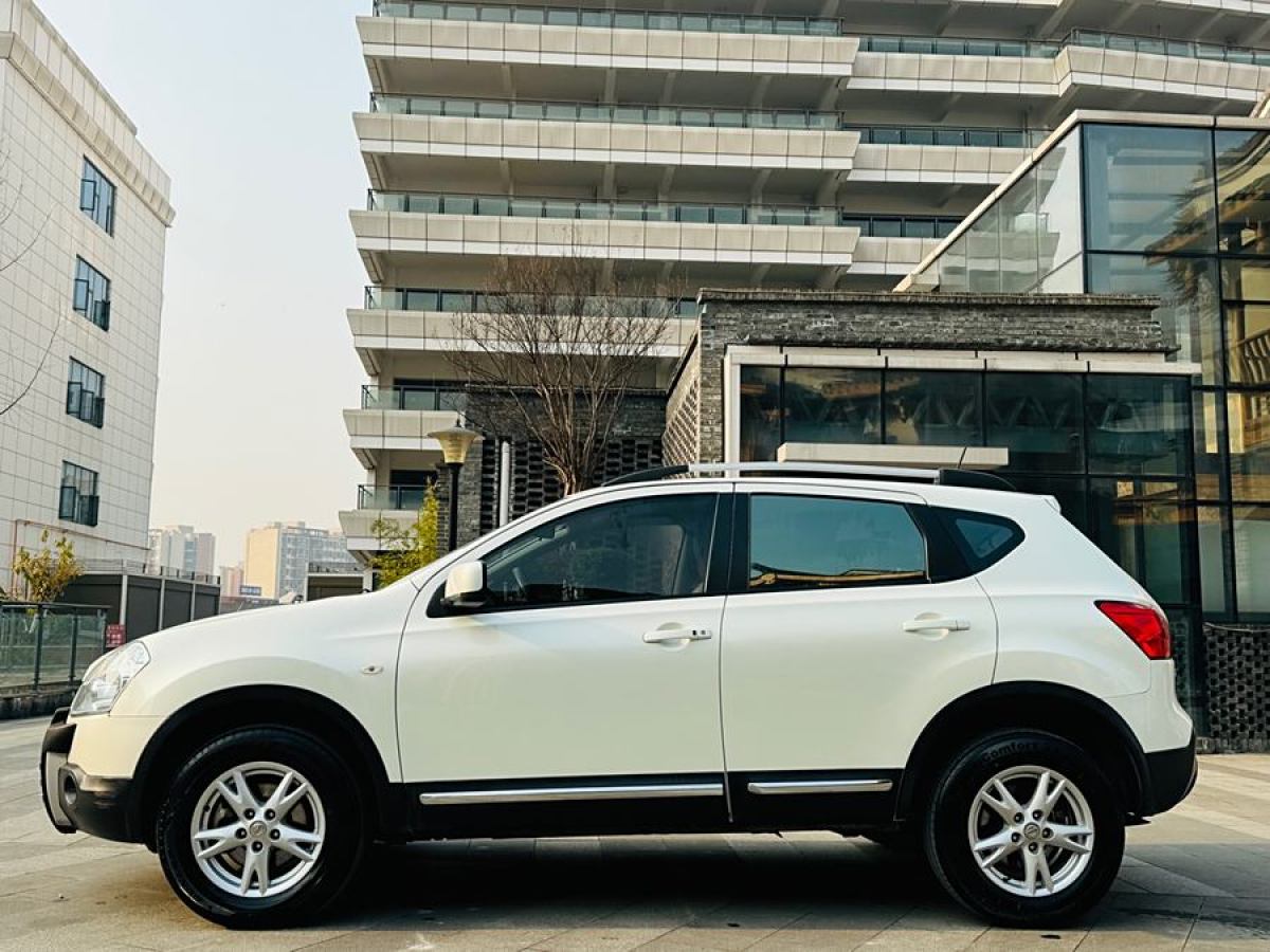 日產(chǎn) 逍客  2012款 2.0XL 火 CVT 2WD圖片