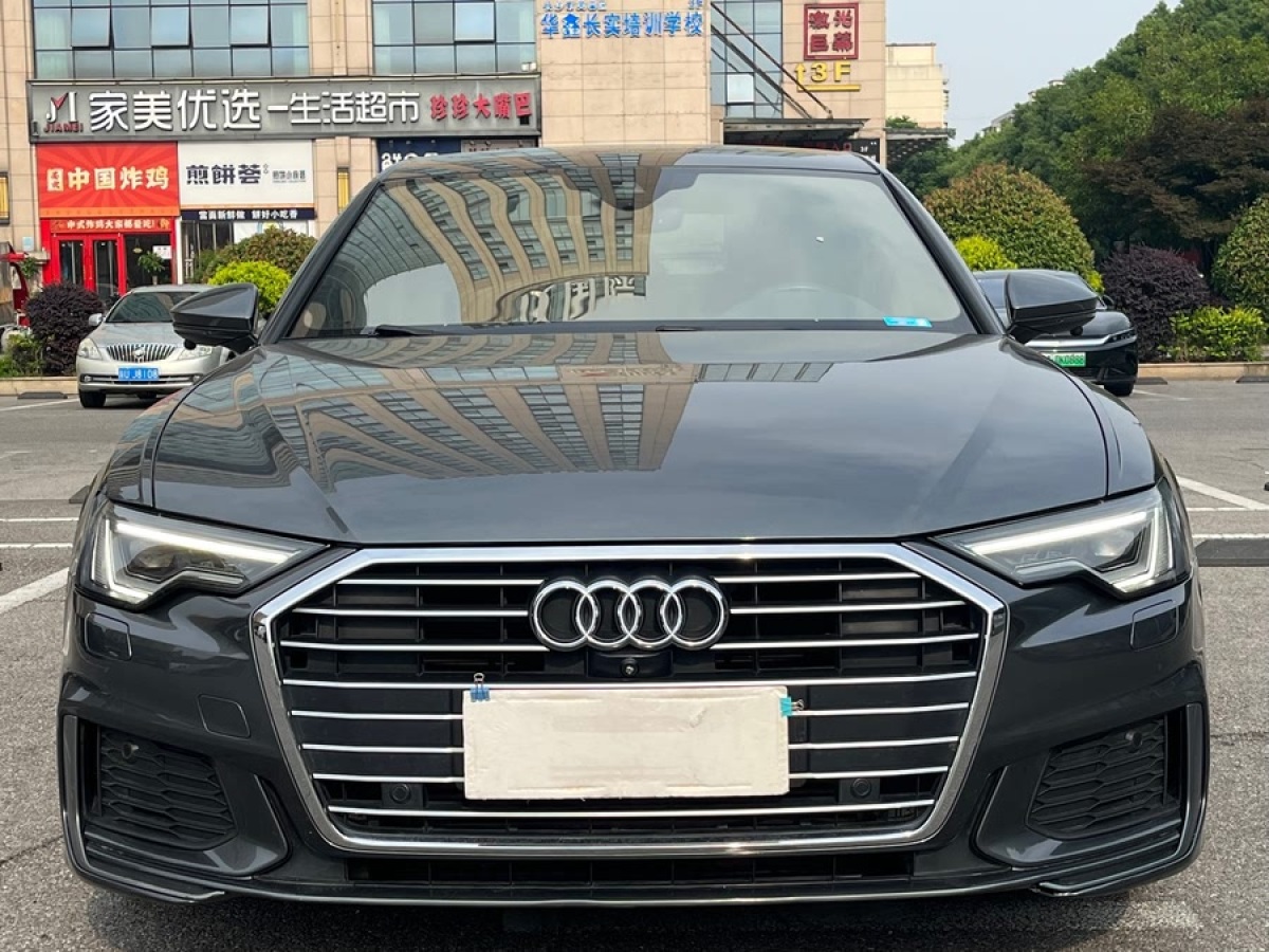奧迪 奧迪A6L  2022款 45 TFSI 臻選致雅型圖片