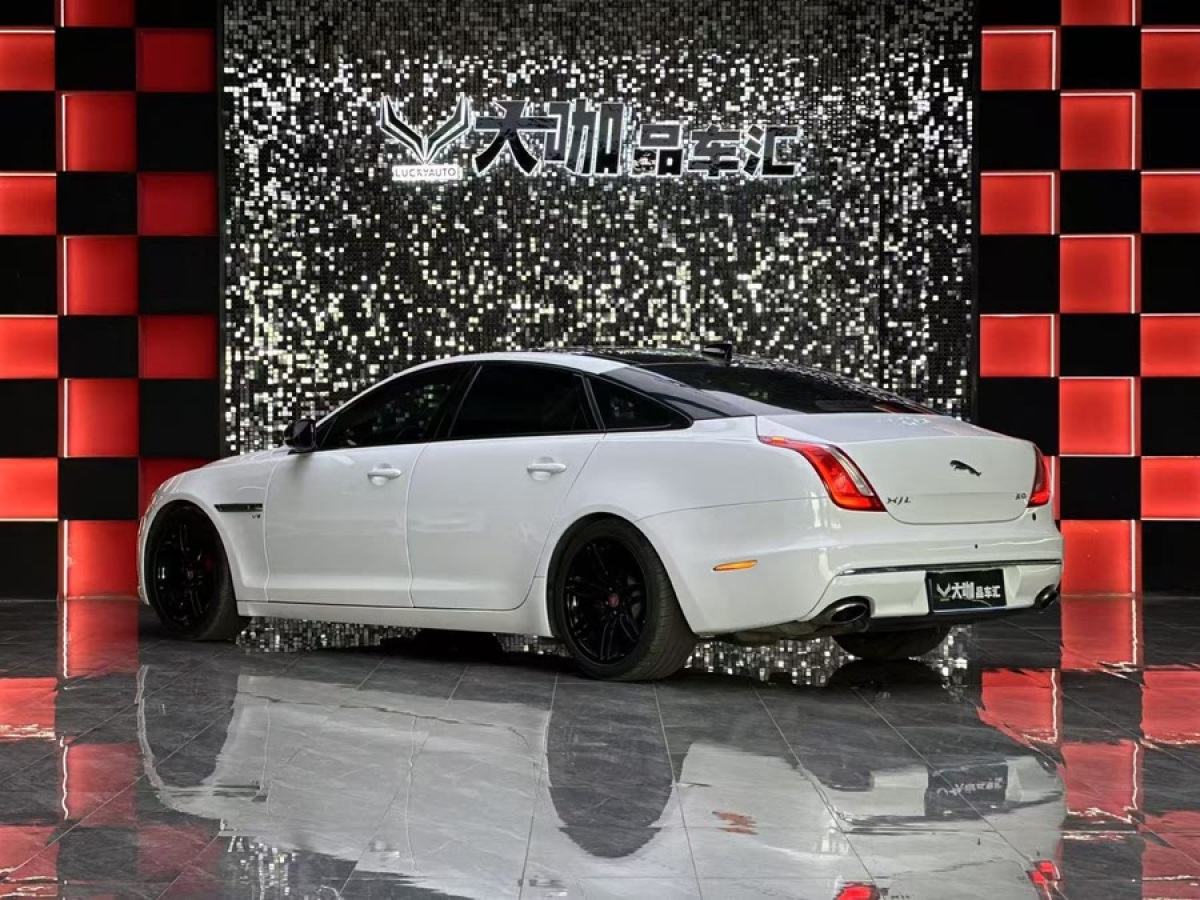捷豹 XJ  2018款 XJL 3.0 SC 兩驅(qū)典雅商務(wù)版圖片