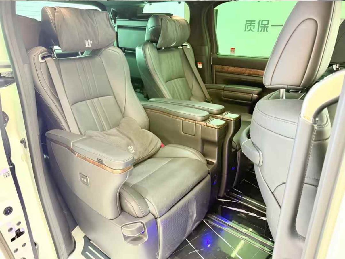 豐田 威爾法  2023款 皇冠 雙擎 2.5L HV尊貴版圖片