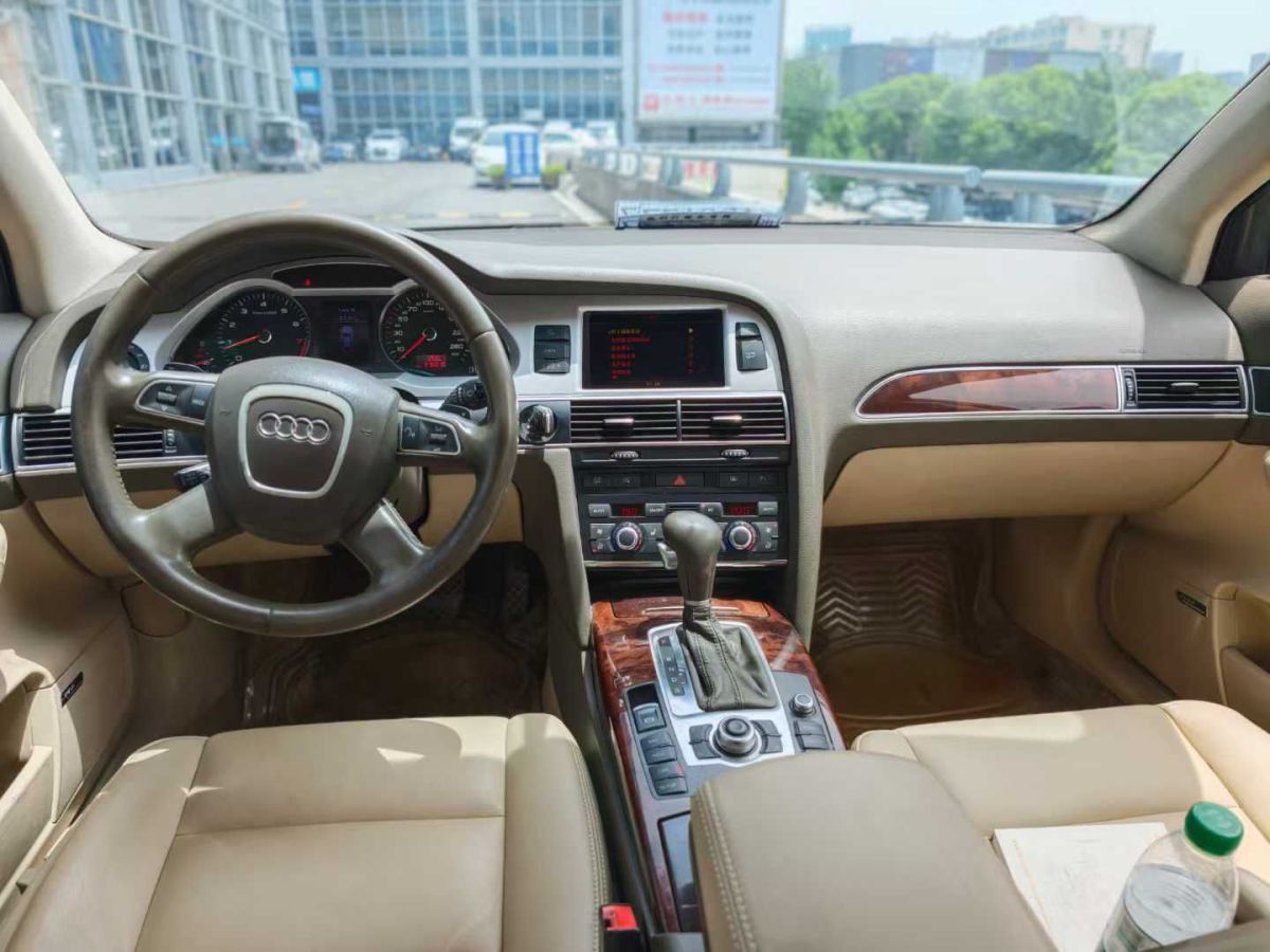 奧迪 奧迪A6L  2010款 A6L 2.8FSI 豪華型圖片