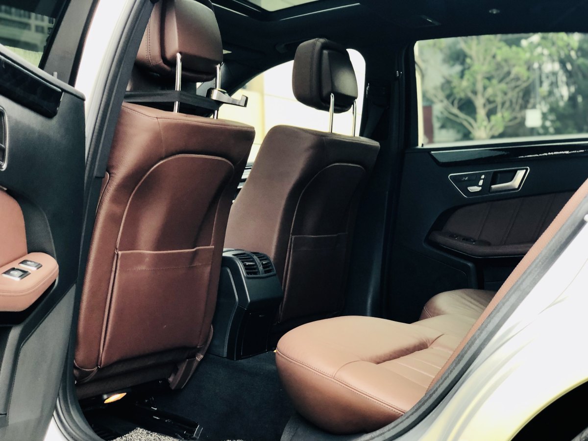 奔驰 奔驰E级  2014款 改款 E 260 L 运动豪华型图片