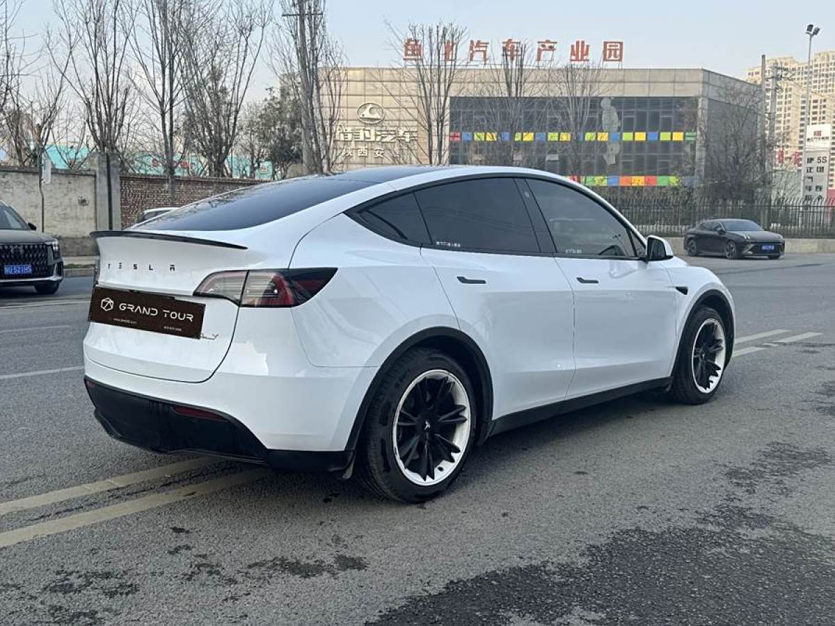 特斯拉 Model 3  2022款 后輪驅(qū)動版圖片