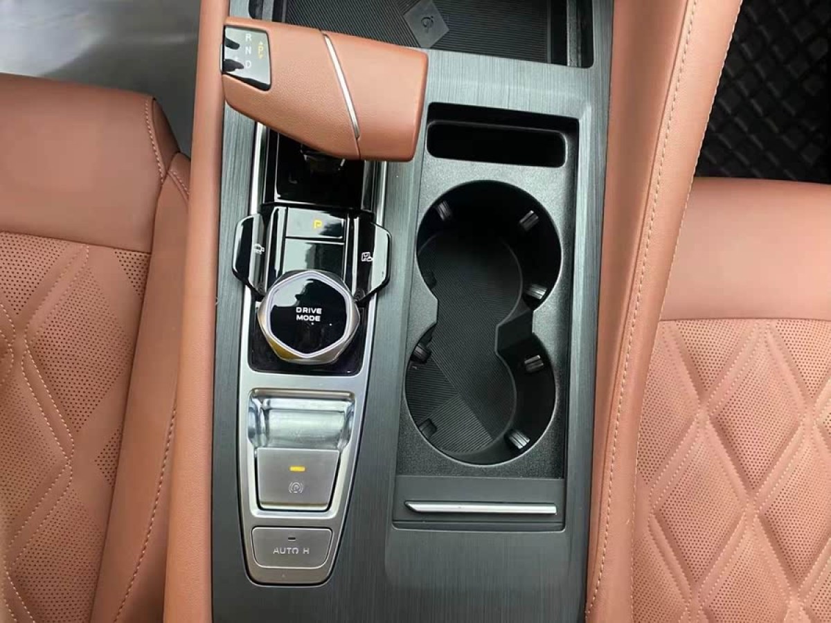 長(zhǎng)安 CS75 PLUS  2023款 第三代 1.5T 自動(dòng)豪華型圖片