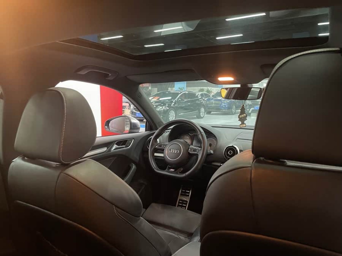 奧迪 奧迪S3  2015款 S3 2.0T Limousine圖片