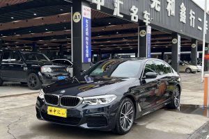 寶馬5系 寶馬 530Li 領(lǐng)先型 M運(yùn)動(dòng)套裝