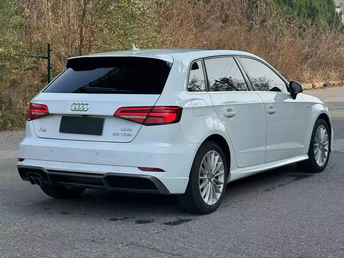 奧迪 奧迪A3  2018款 A3 1.4T 35TFSI Limousine時(shí)尚型圖片