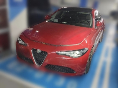 2019年1月 阿尔法·罗密欧 Giulia 2.0T 200HP 豪华版图片