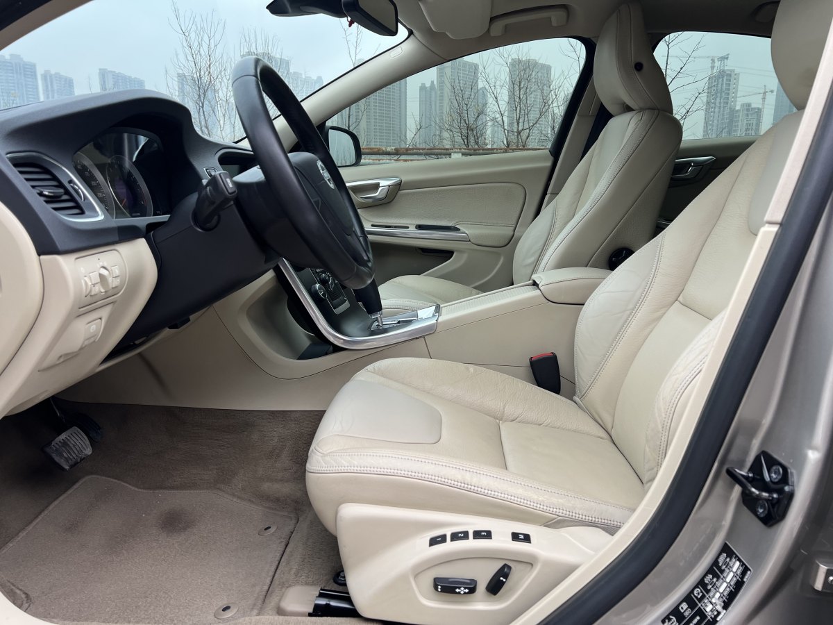 沃爾沃 S60  2012款 1.6T DRIVe 舒適版圖片